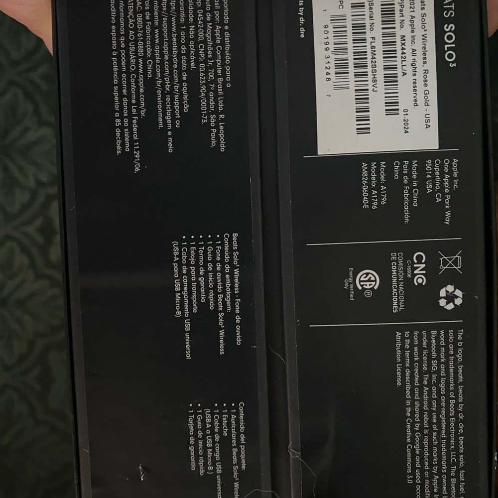 Beats Solo3 Wireless On-Ear Headphones - Rose Gold - Picture 4 of 10